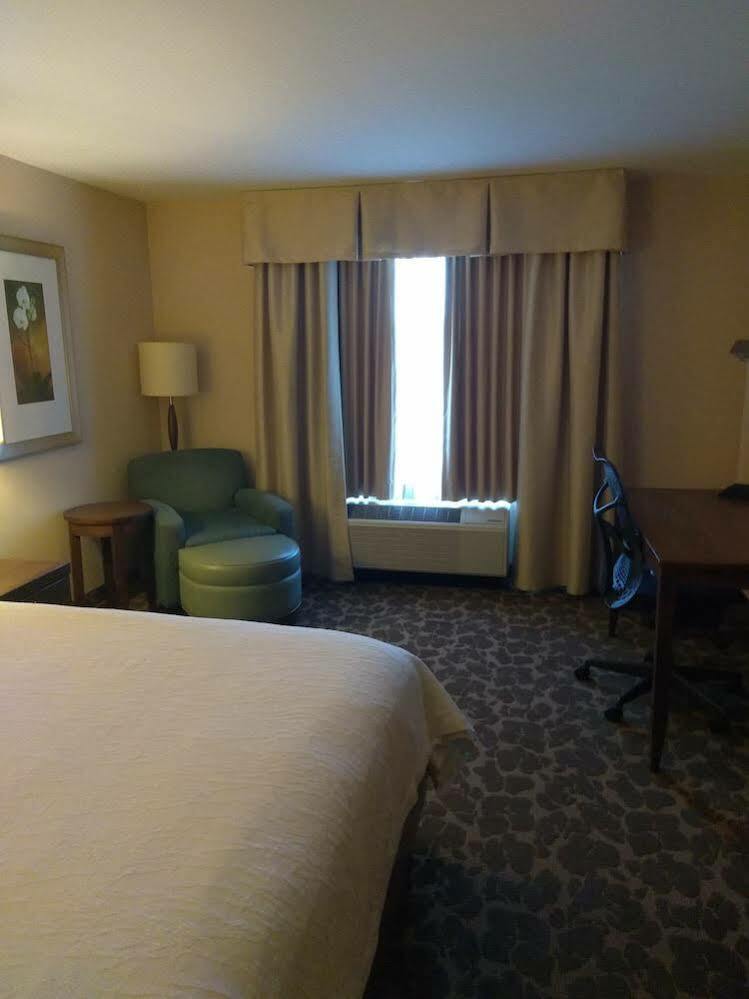 Hilton Garden Inn Charlotte/Concord Exterior photo